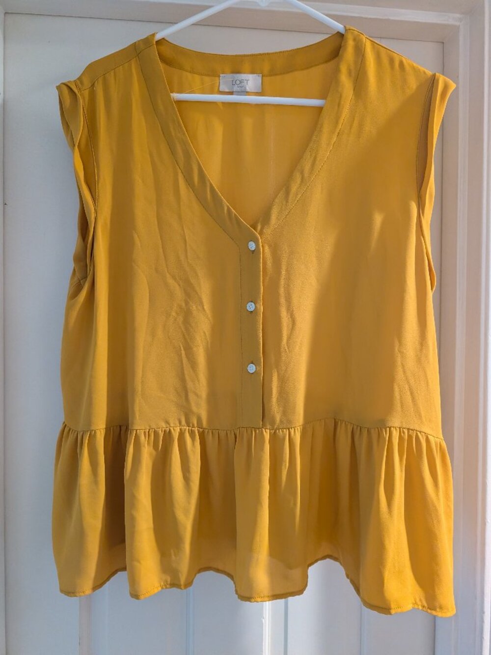 Loft size large flowy top